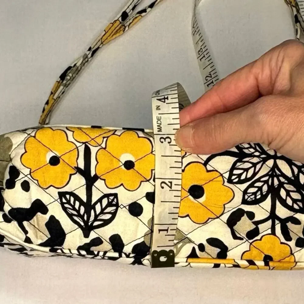 Vera Bradley carry pop